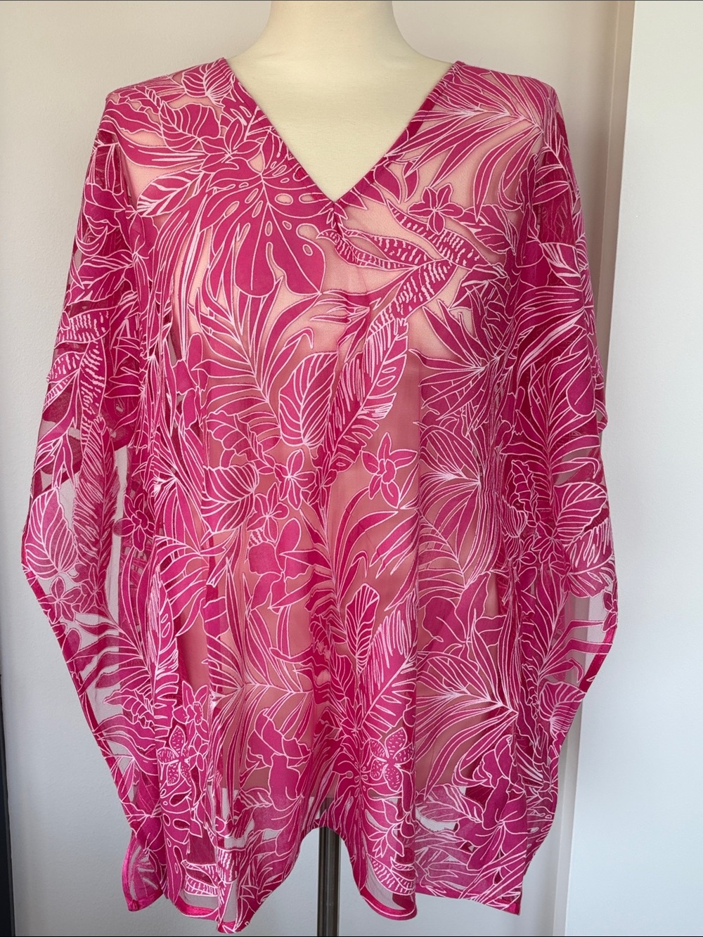 Chico’s S/M Sheer Pink Tropical Floral Print kimono style trapeze hem Blouse